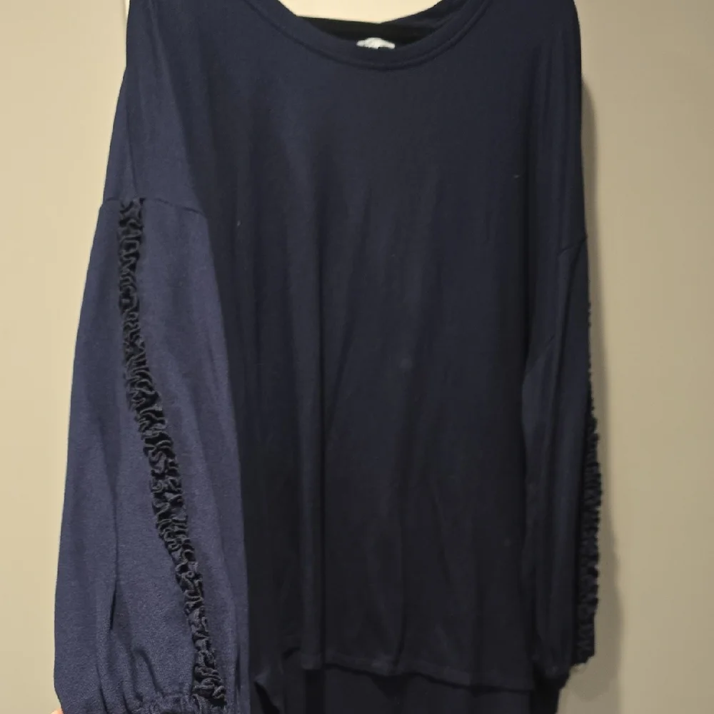 Crown & Ivy Navy Sweatshirt with Ruffled Sleeves - Picture 1 of 2